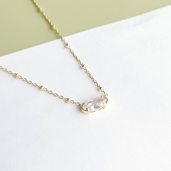 Kendra Scott White Crystal Short Pendant Necklace in Gold - Picture 2 of 4